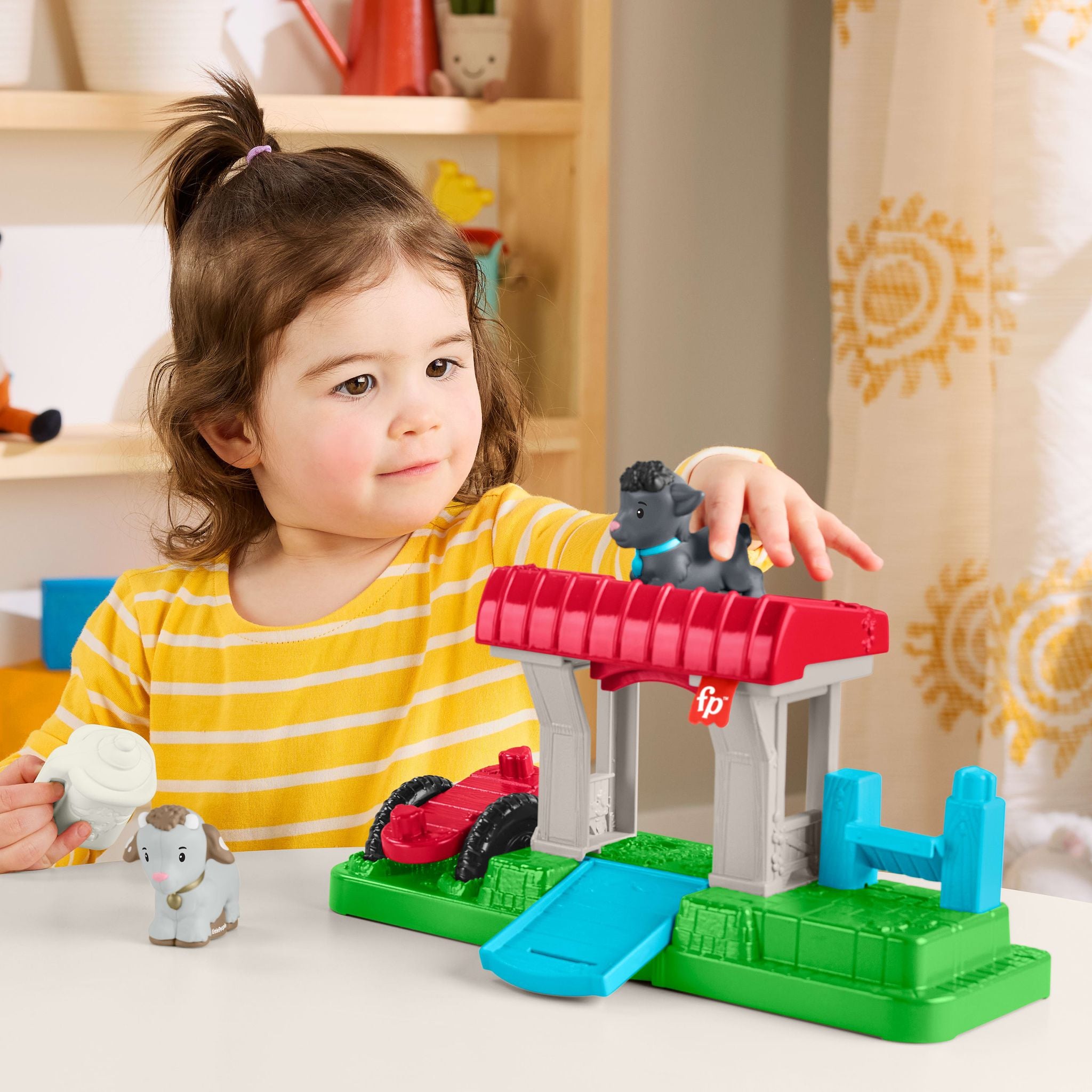 Fisher-Price Little People Feed & Play Goat Yard