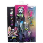 Monster High Fashion Doll - Frankie Stein with Pet Watzie