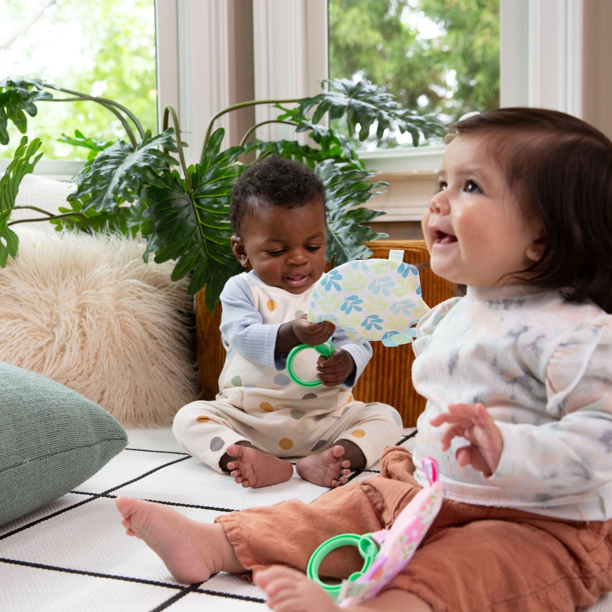 Ingenuity Crinklet - Kitt