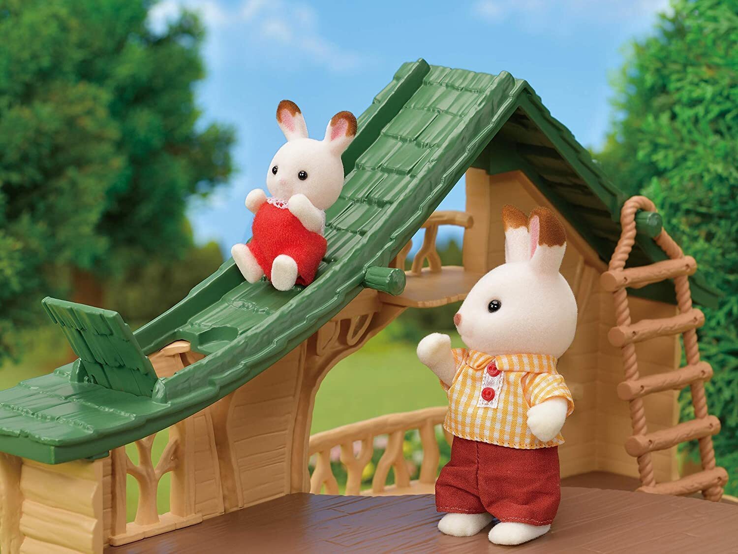 Sylvanian Families Lakeside Lodge - Toyworld Australia