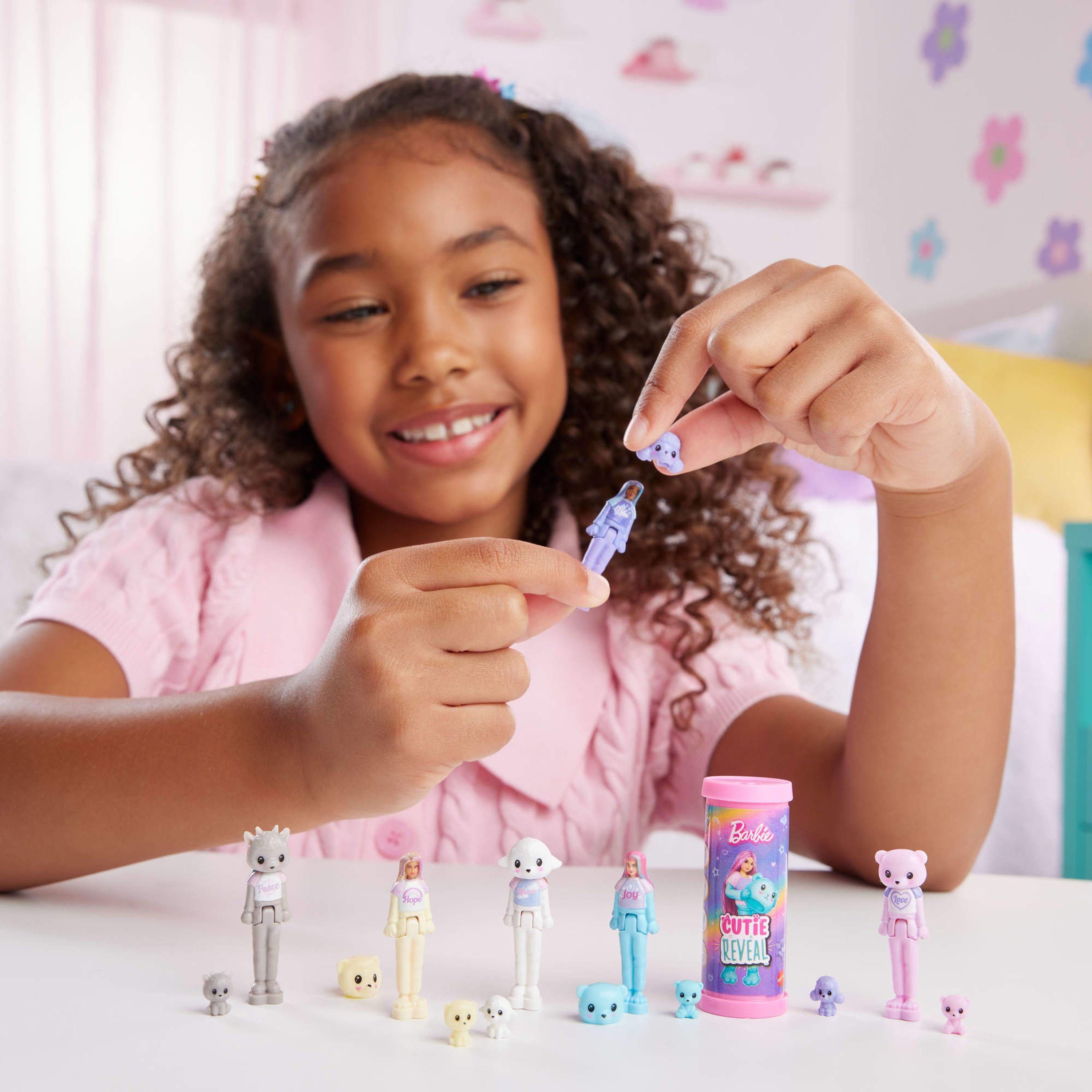 Barbie Mini BarbieLand Cutie Reveal