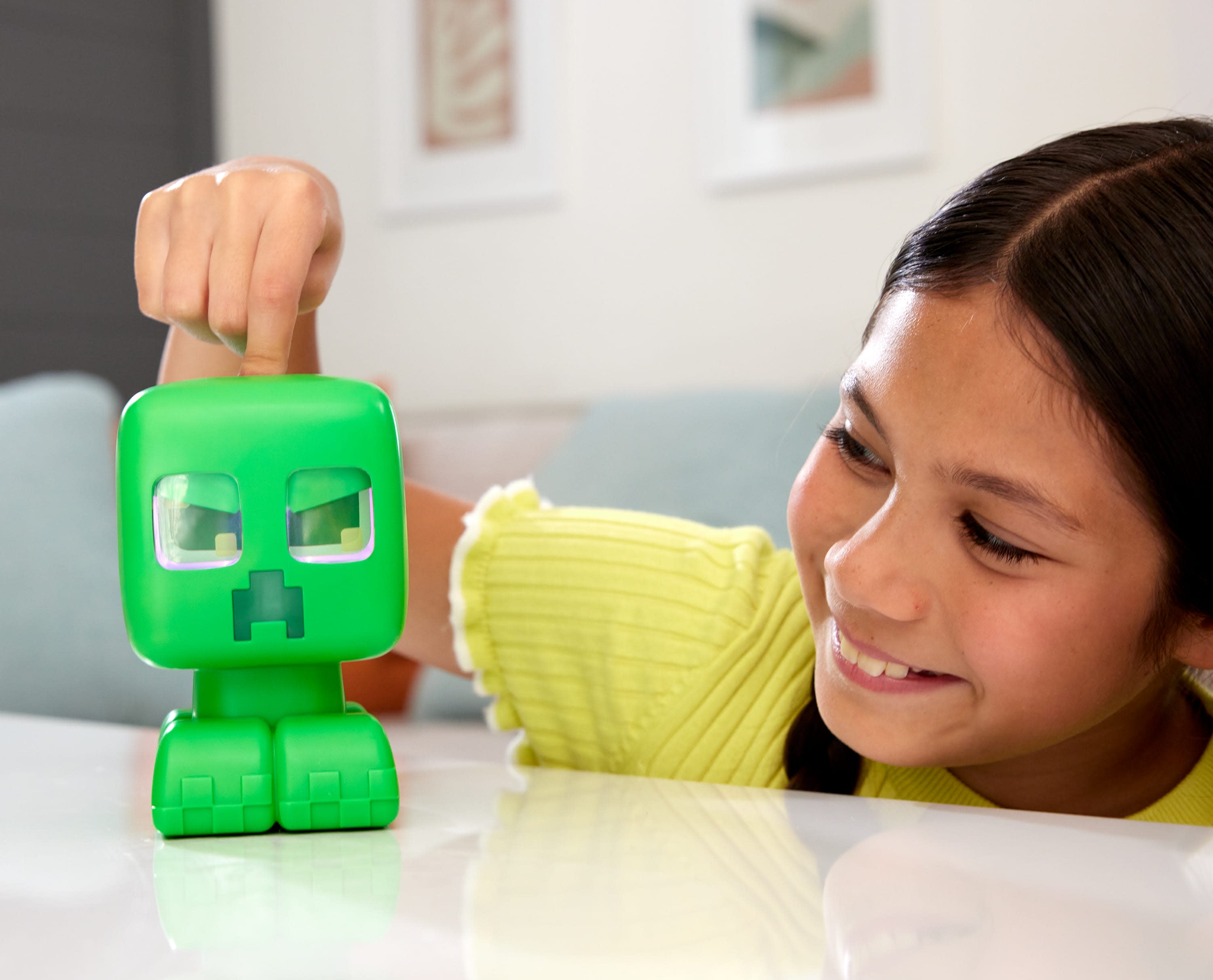Minecraft My Pet Creeper Feature Figure