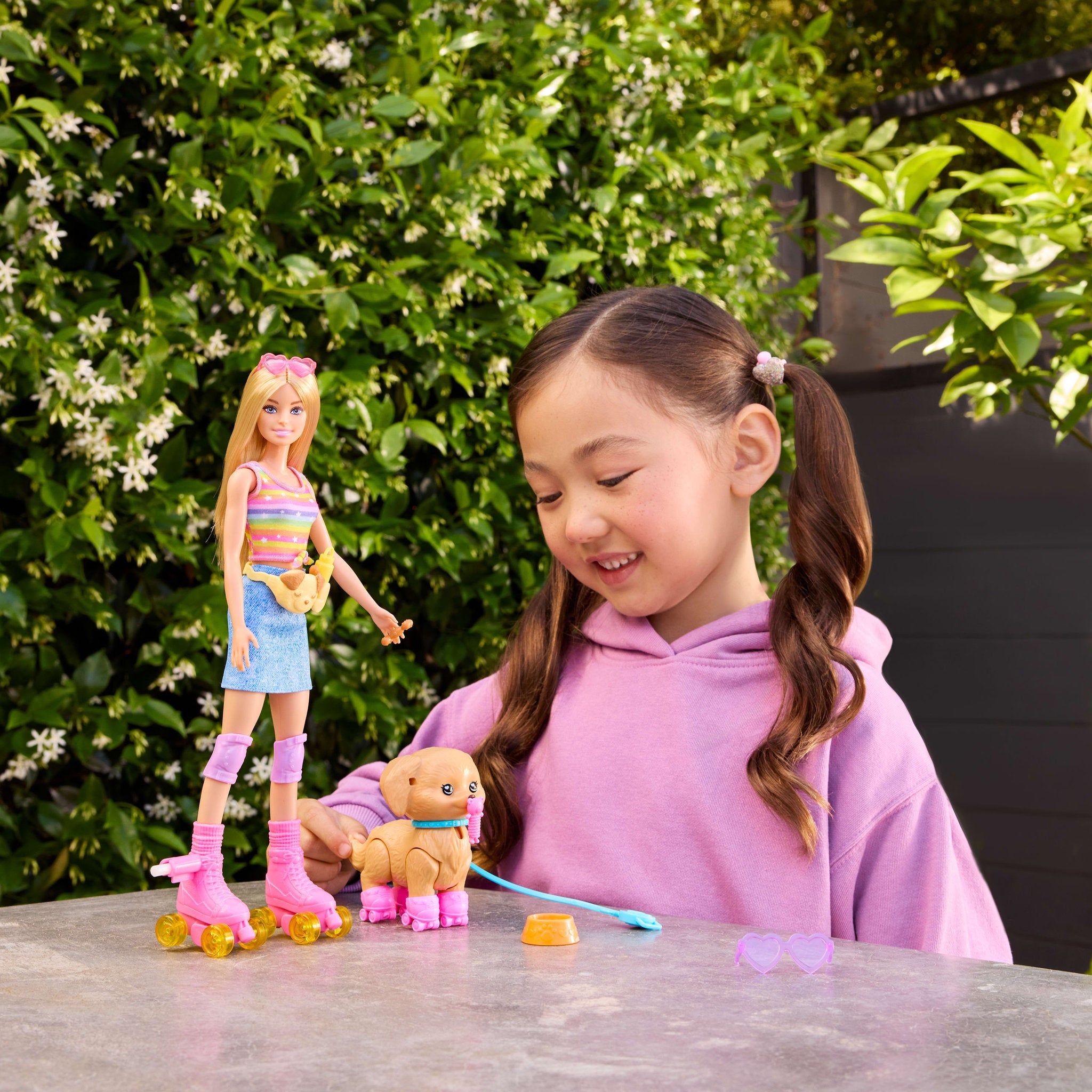 Barbie Pets Doll - Skate and Run Pup