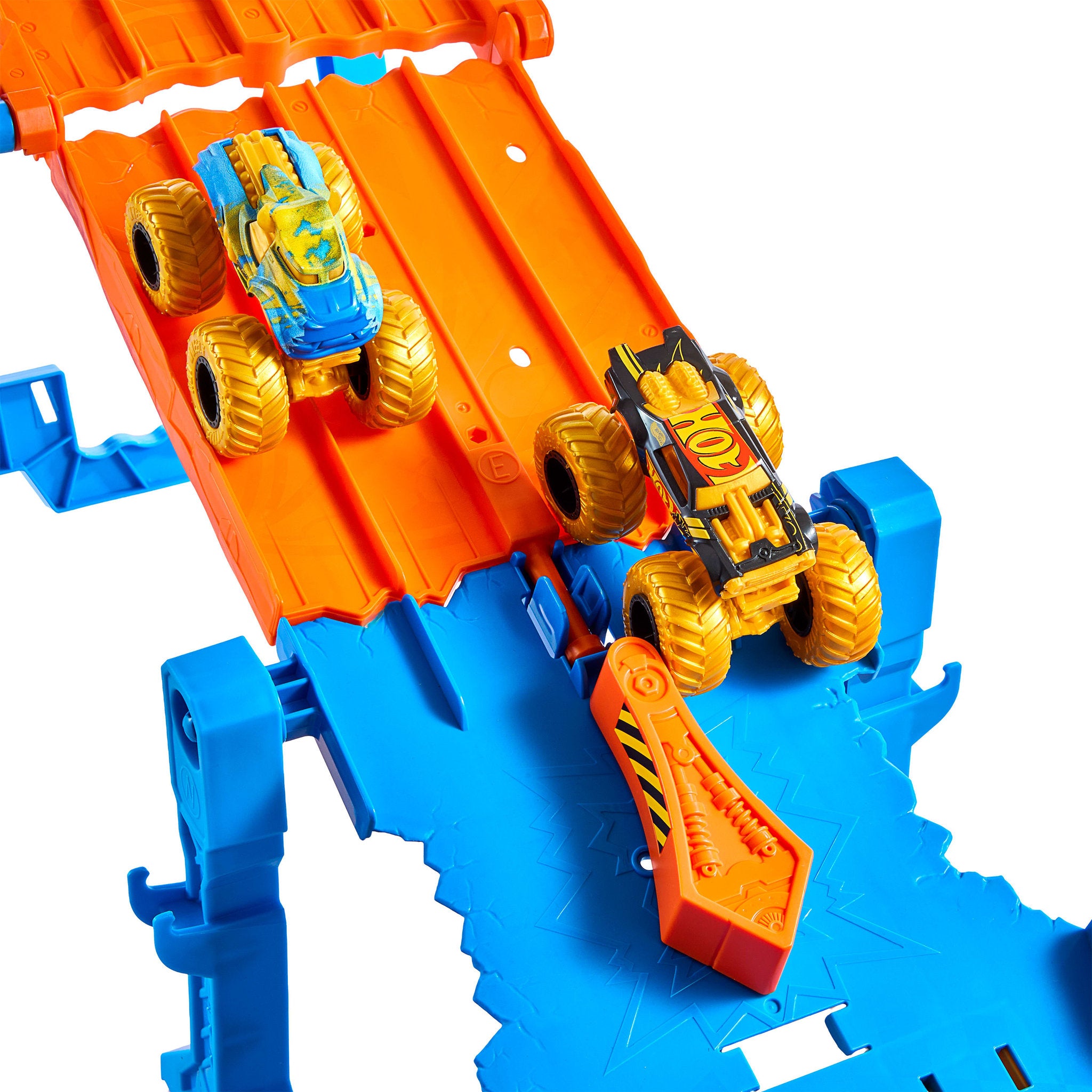 Hot Wheels Monster Trucks Dual Terrain Raceway Playset
