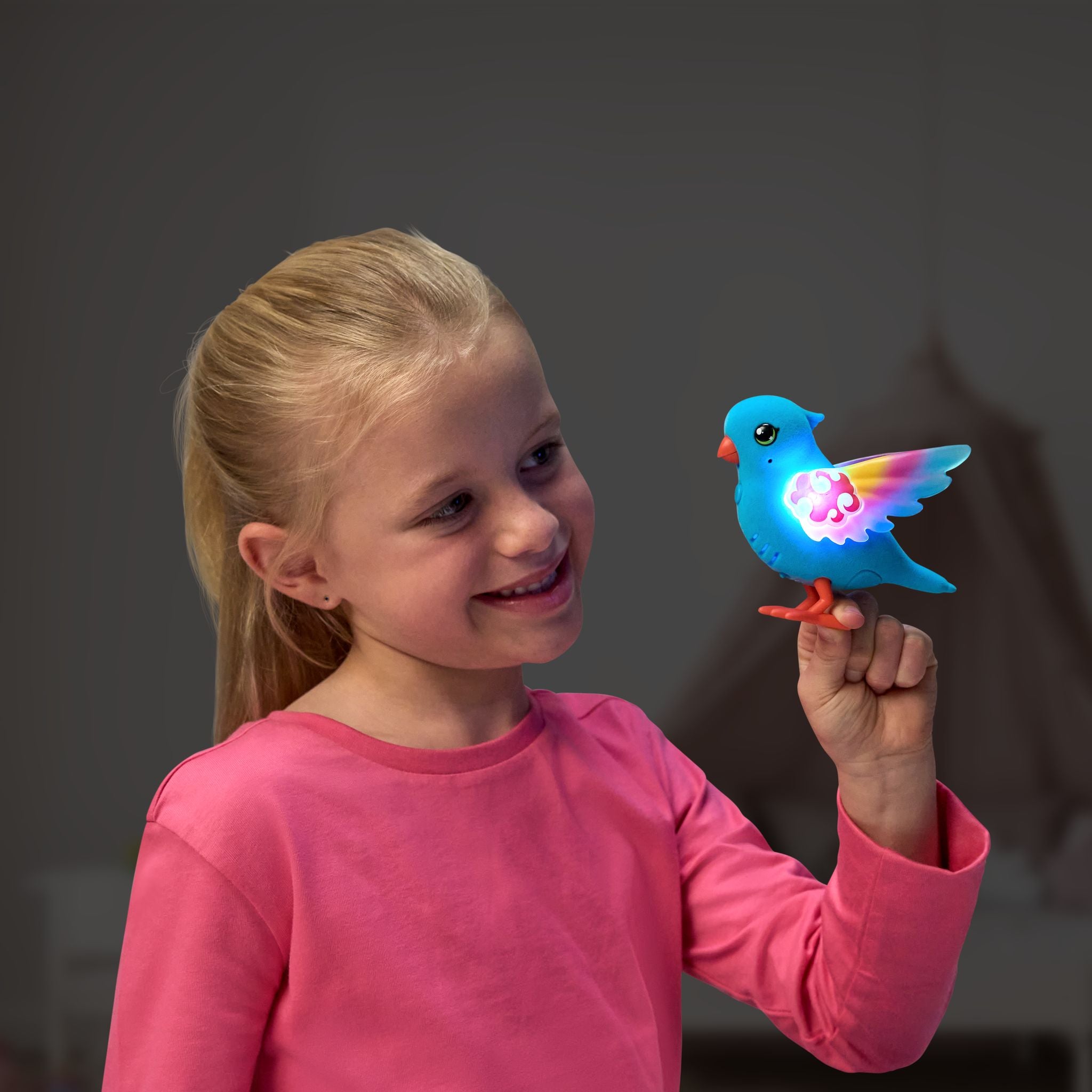 Little Live Pets Lil' Bird Jungle Series 'Pango'