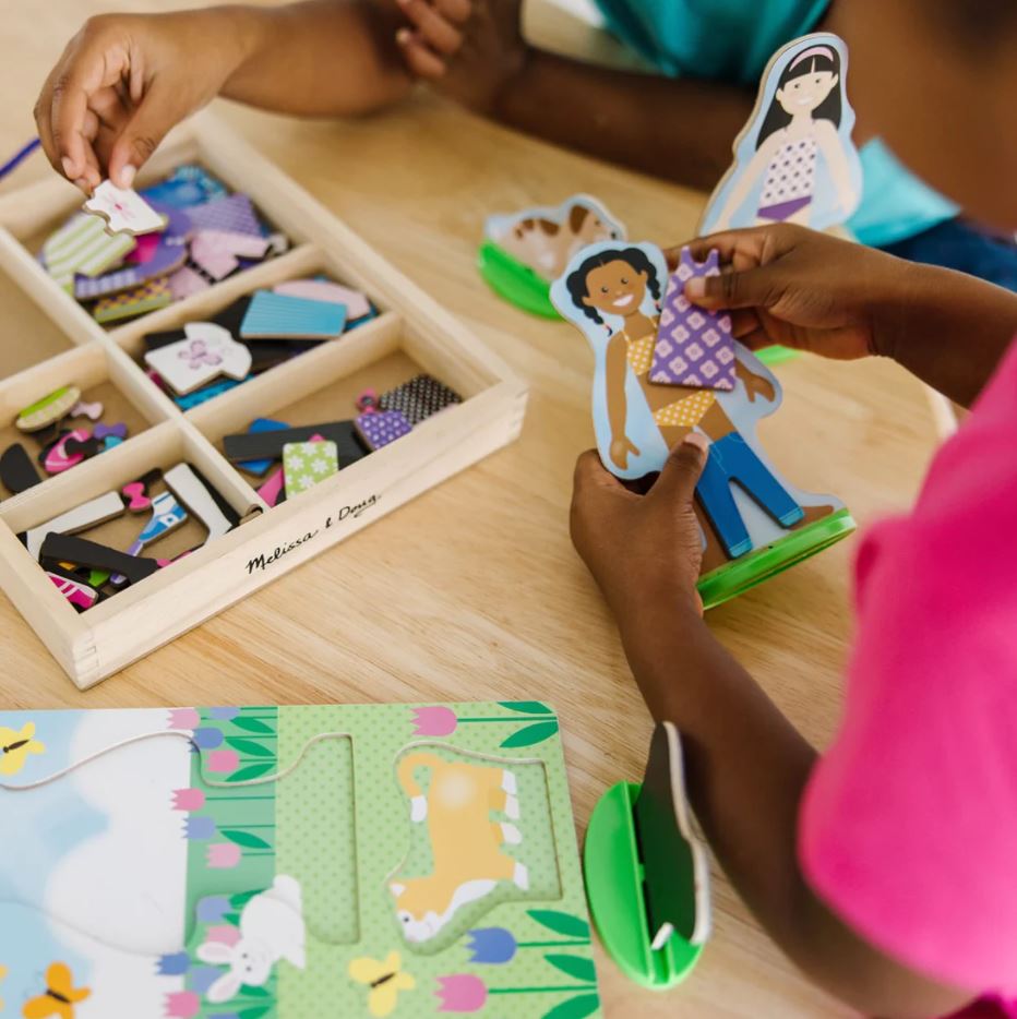 Melissa & Doug - 78 Piece Magnetic Pretend Play Set Best Friends