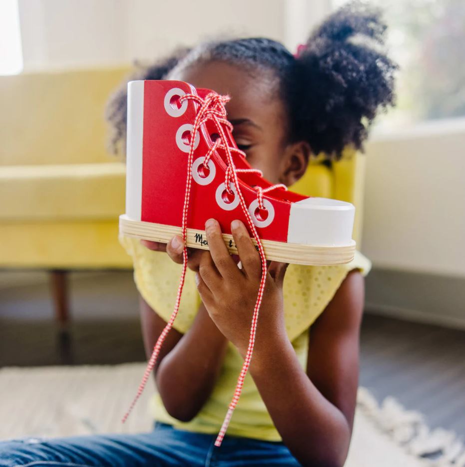 Melissa & Doug - Wooden Lacing Shoe