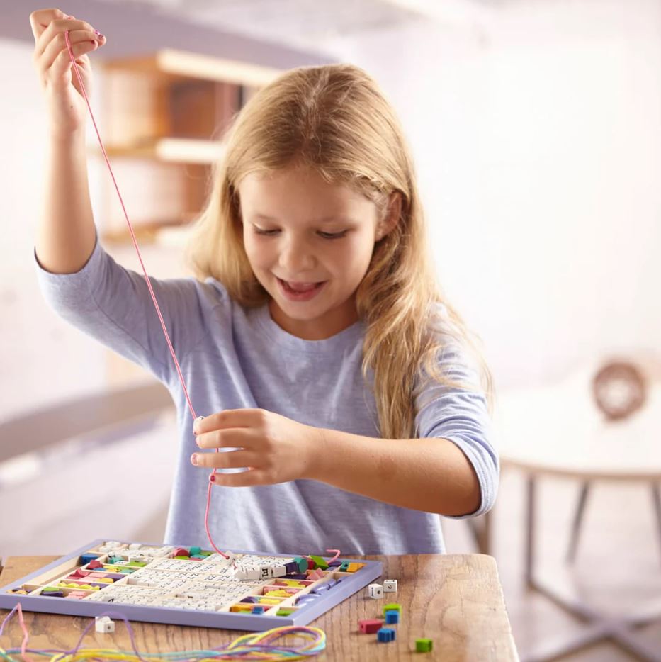Melissa & Doug - Wooden Stringing Beads Alphabet