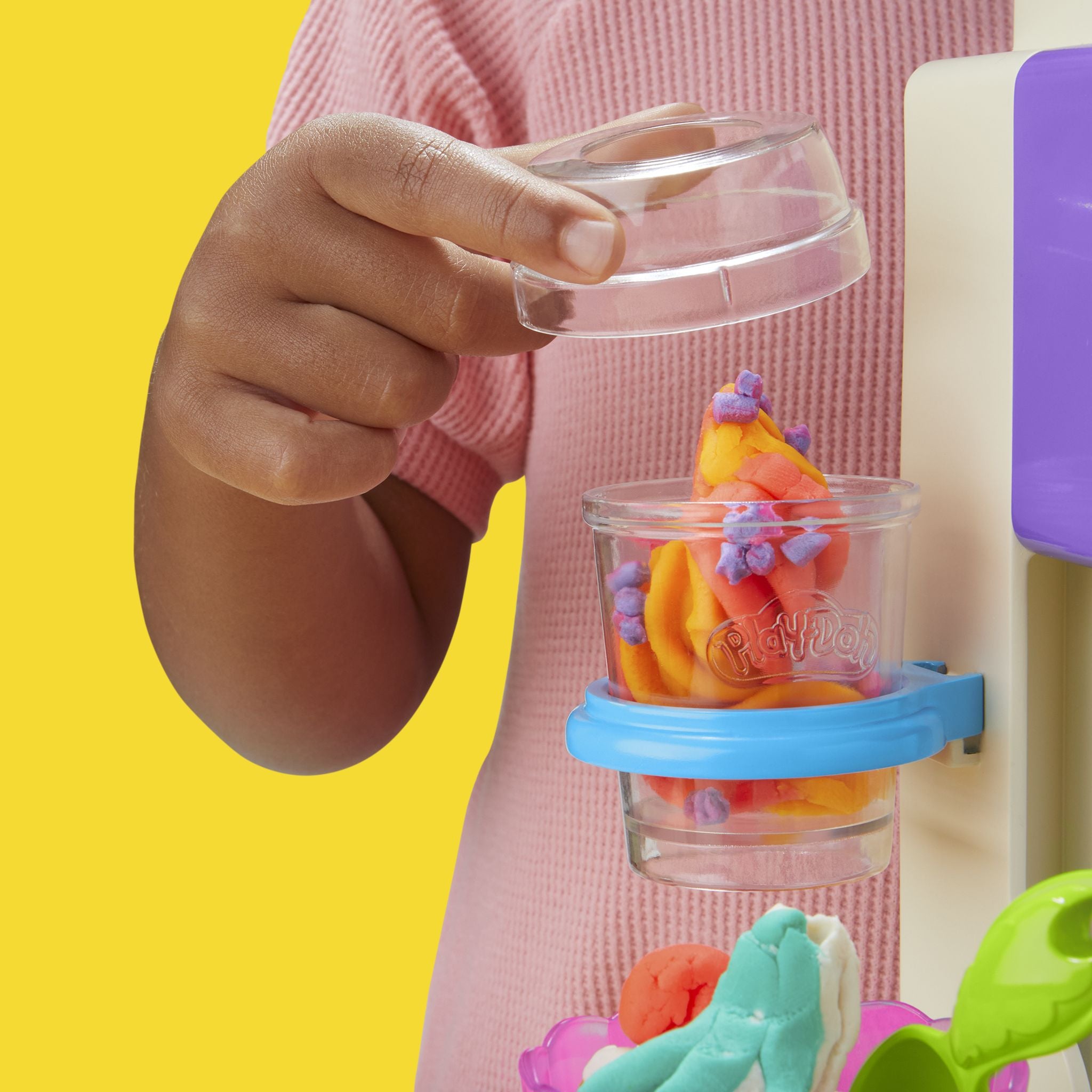 Play-Doh Rainbow Swirl Ice Cream Playset