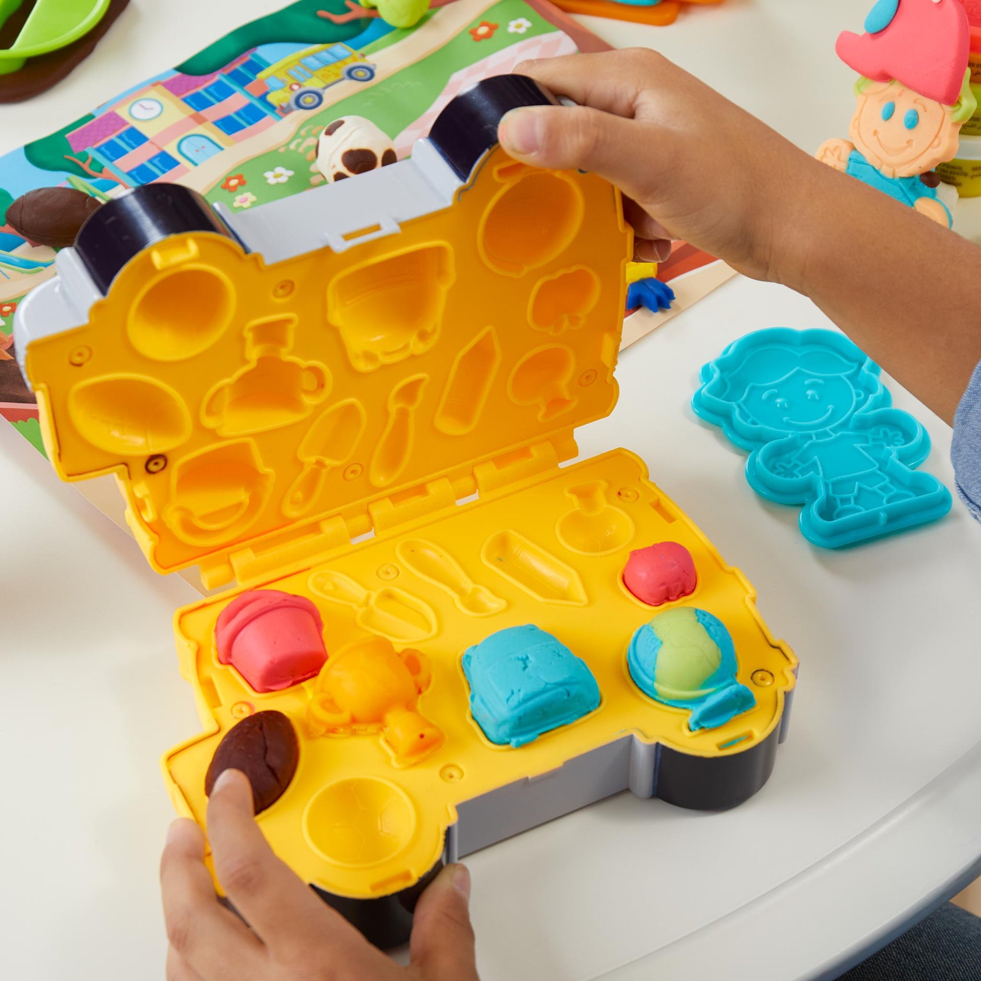 Play-Doh School Day Adventures - Toyworld Australia