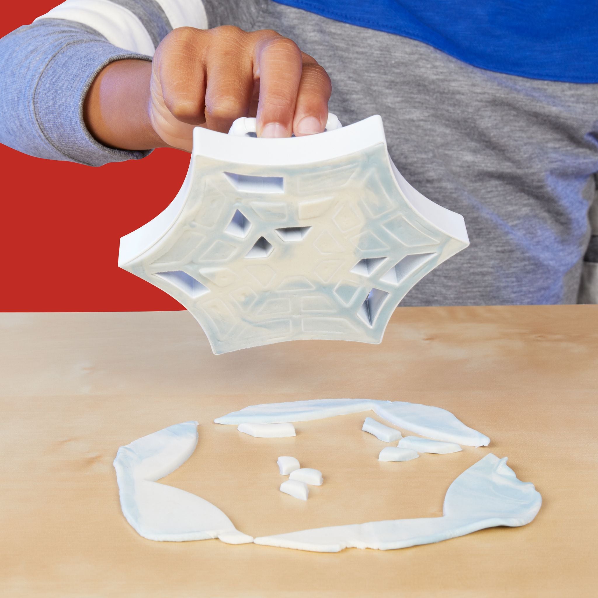 Play-Doh Spiderman Launch And Slice Battle