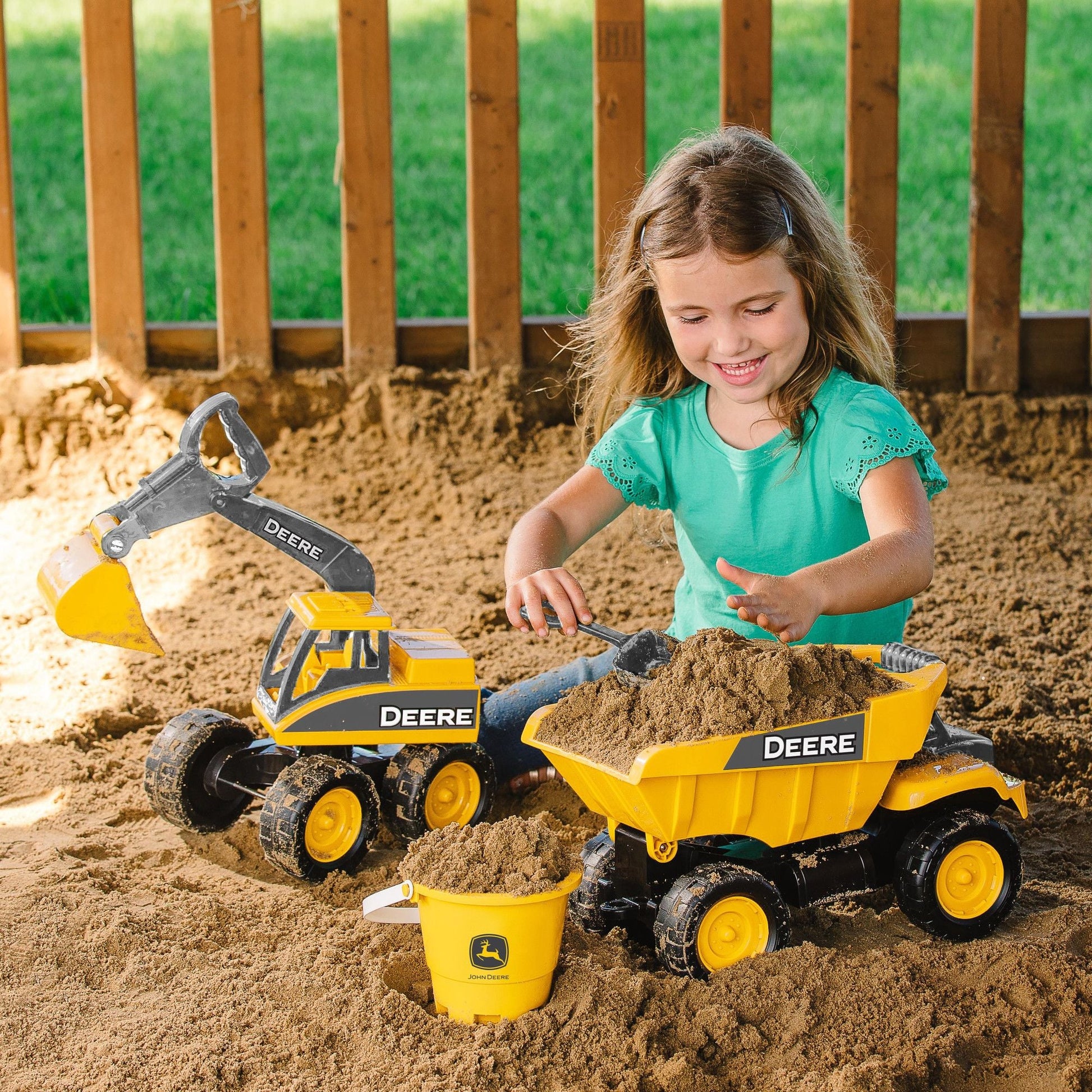 John Deere Big Scoop 38cm Dump Truck - Toyworld Australia