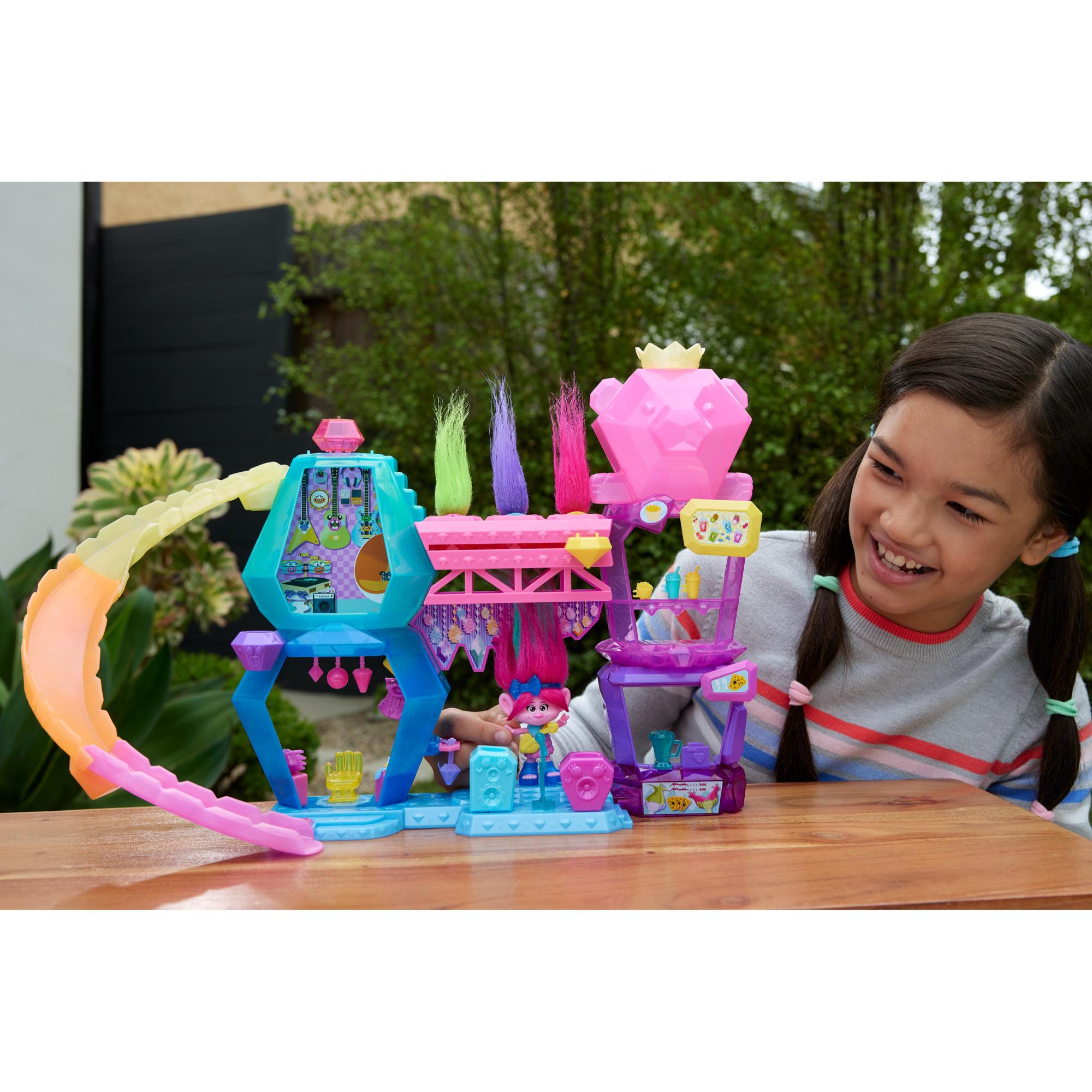 Mount Ragious TROLLS BAND TOGETHER MOUNT RAGEOUS PLAYSET – Toyworld Australia
