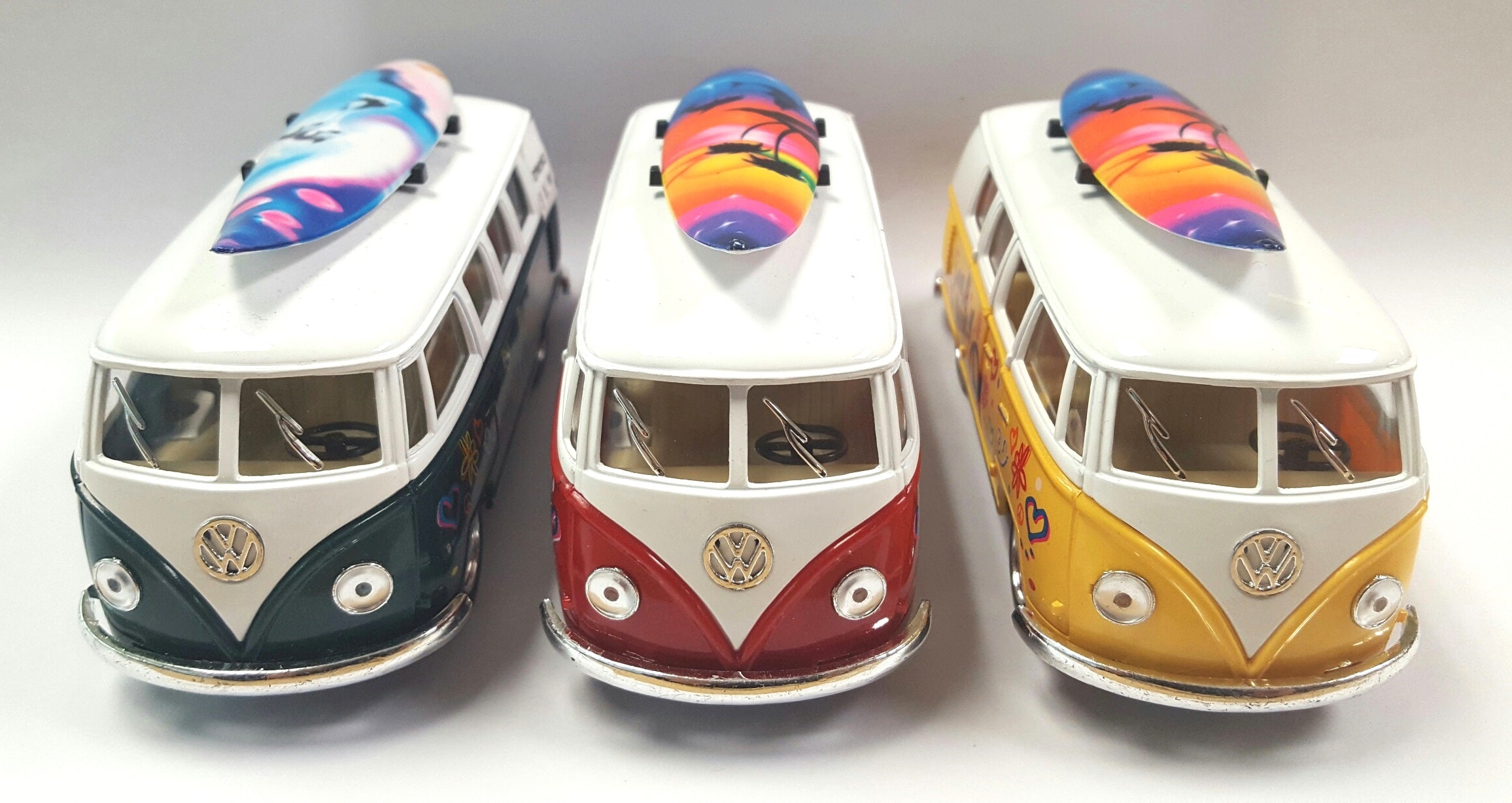 KINSMART 1:32 Die Cast VW Surfer Combivan With Surfboard Assorted Styles