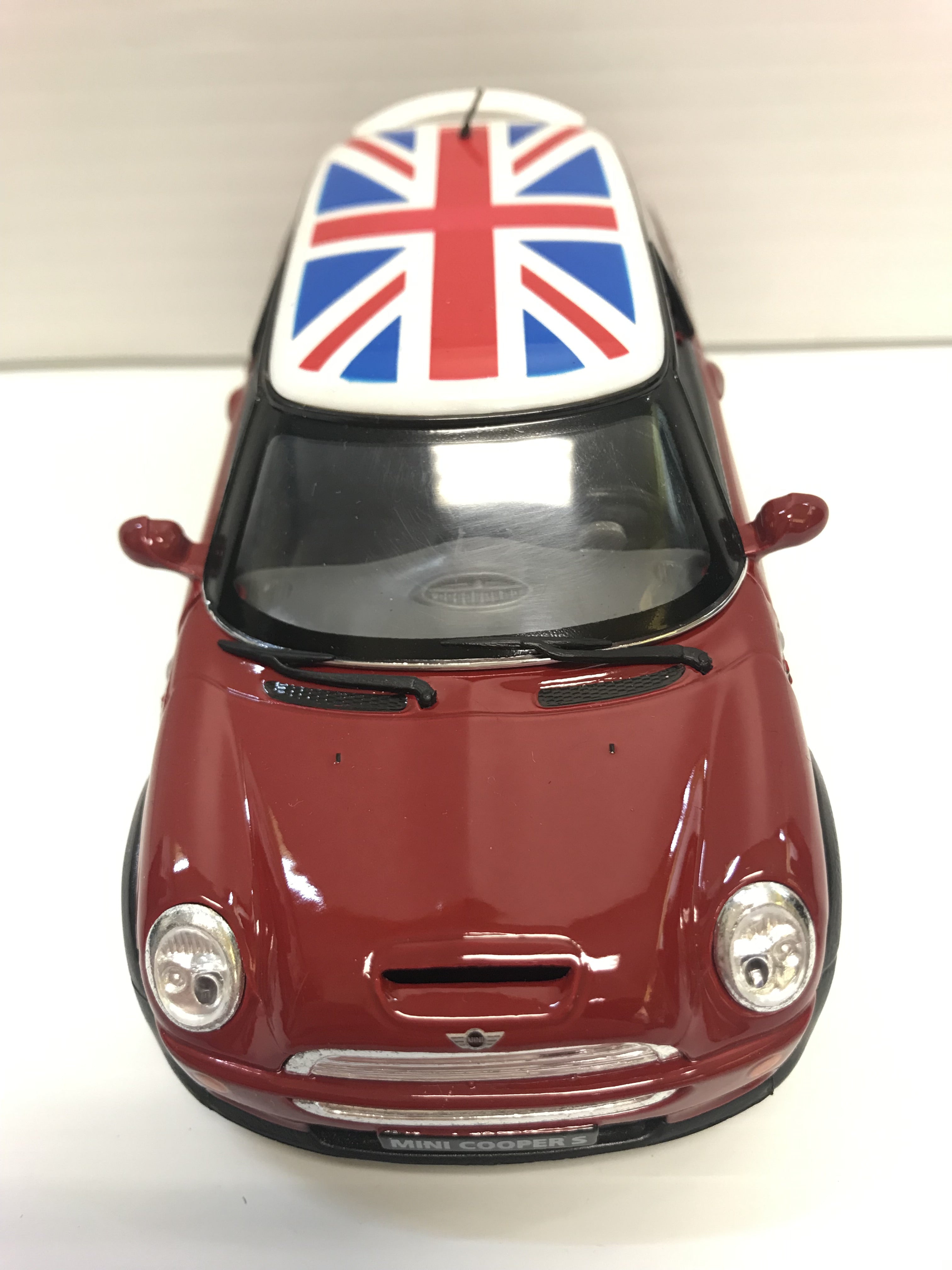 KINSMART 1:28 Die Cast Mini Cooper Assorted Styles
