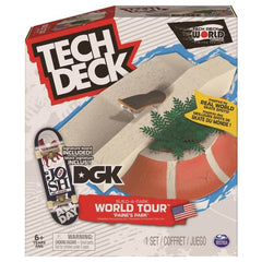 TECH DECK WORLD TOUR P.F.K SKATE SUPPORT CENTER WITH SANTA CRUZ BOARD