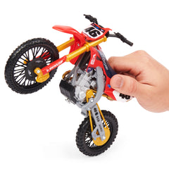 SX SUPERCROSS 1:10 DIE CAST COLLECTOR MOTORCYCLE - JUSTIN HILL